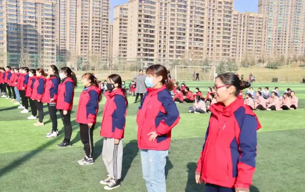 公司召开年终总结大会